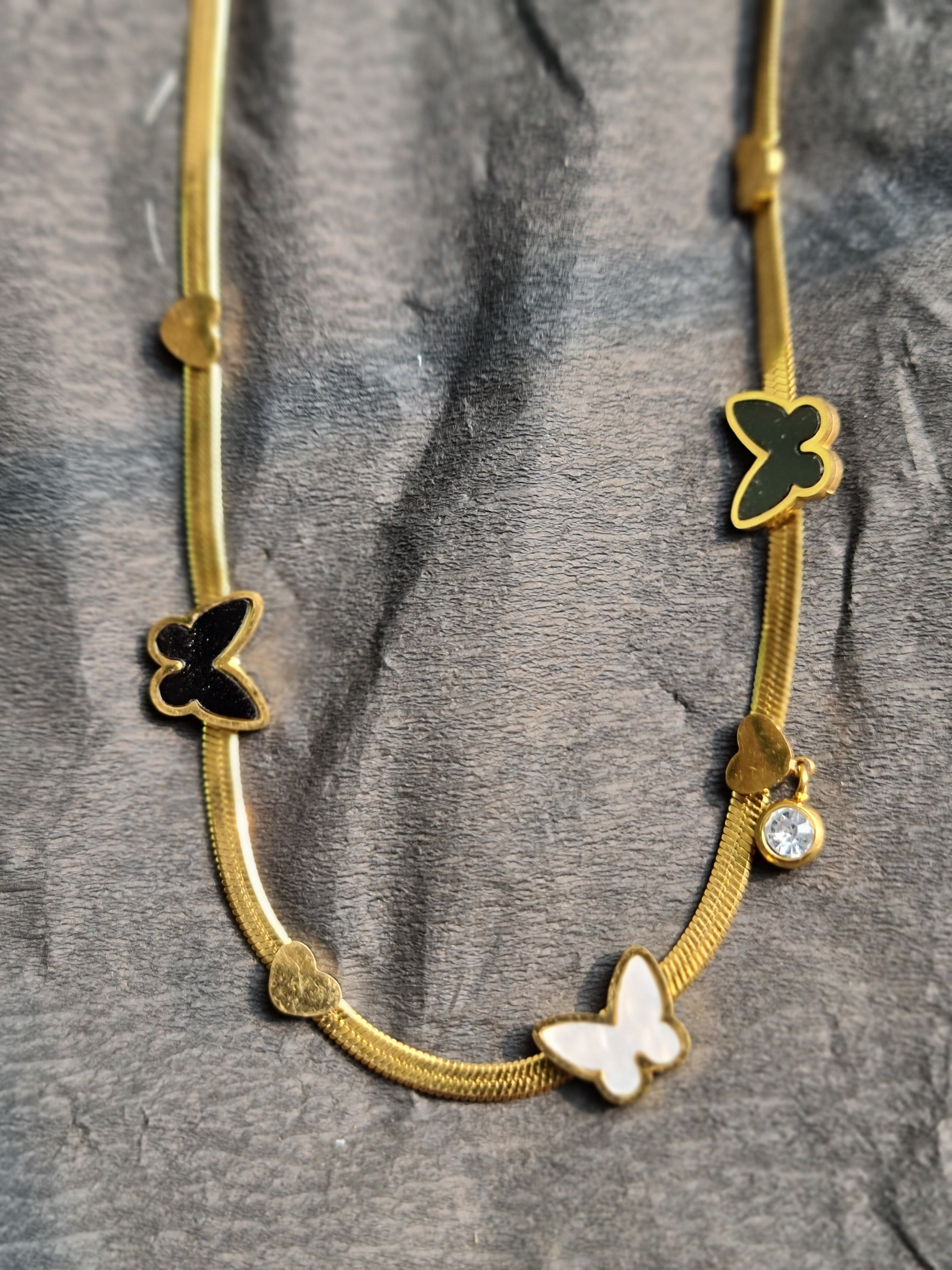 Gold Plated Butterlfy & Heart Charm Snale Necklace