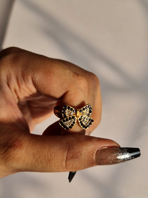 Charming Gold Toned Bow Ring