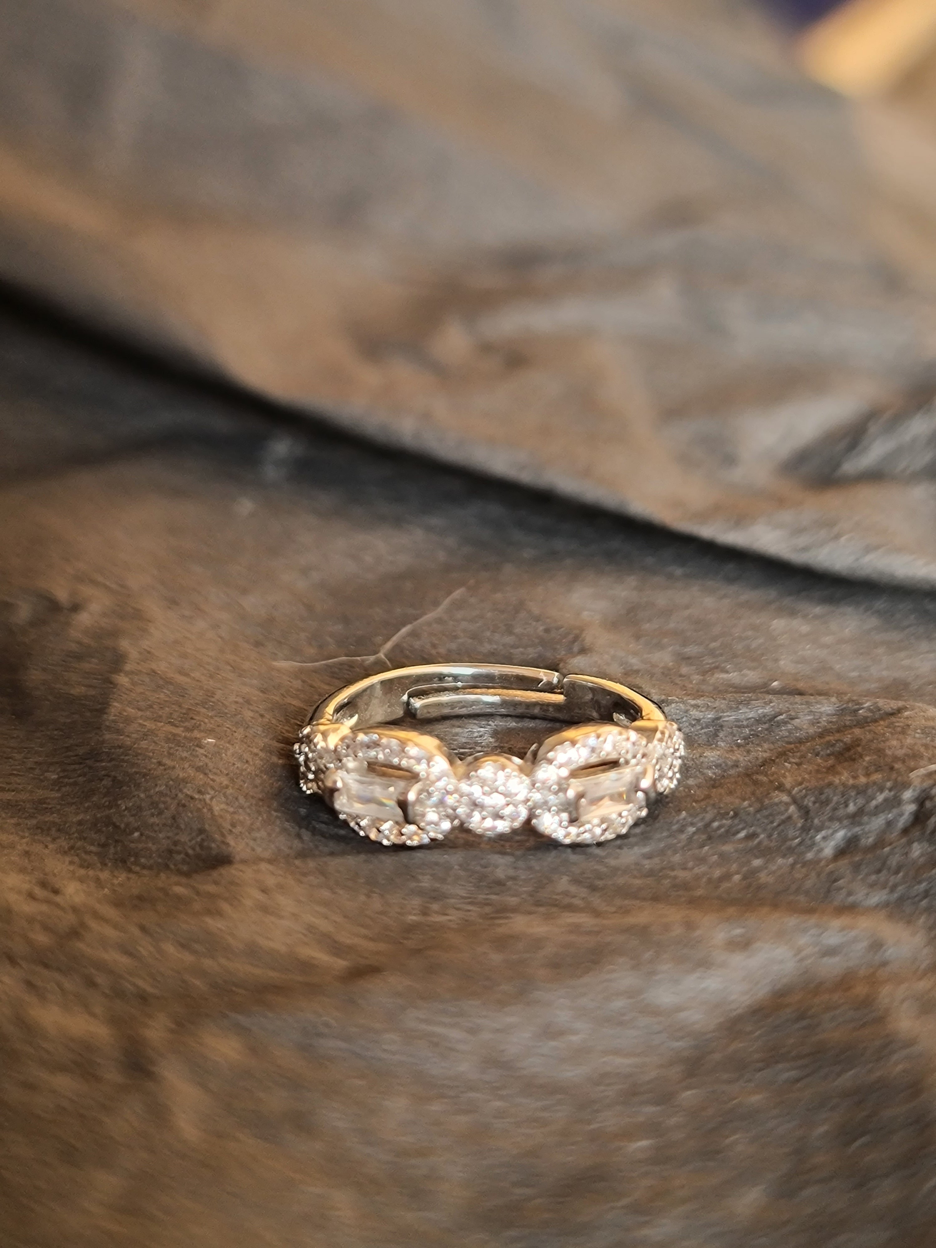 Elegant Sterling Silver Zirconia Band Ring