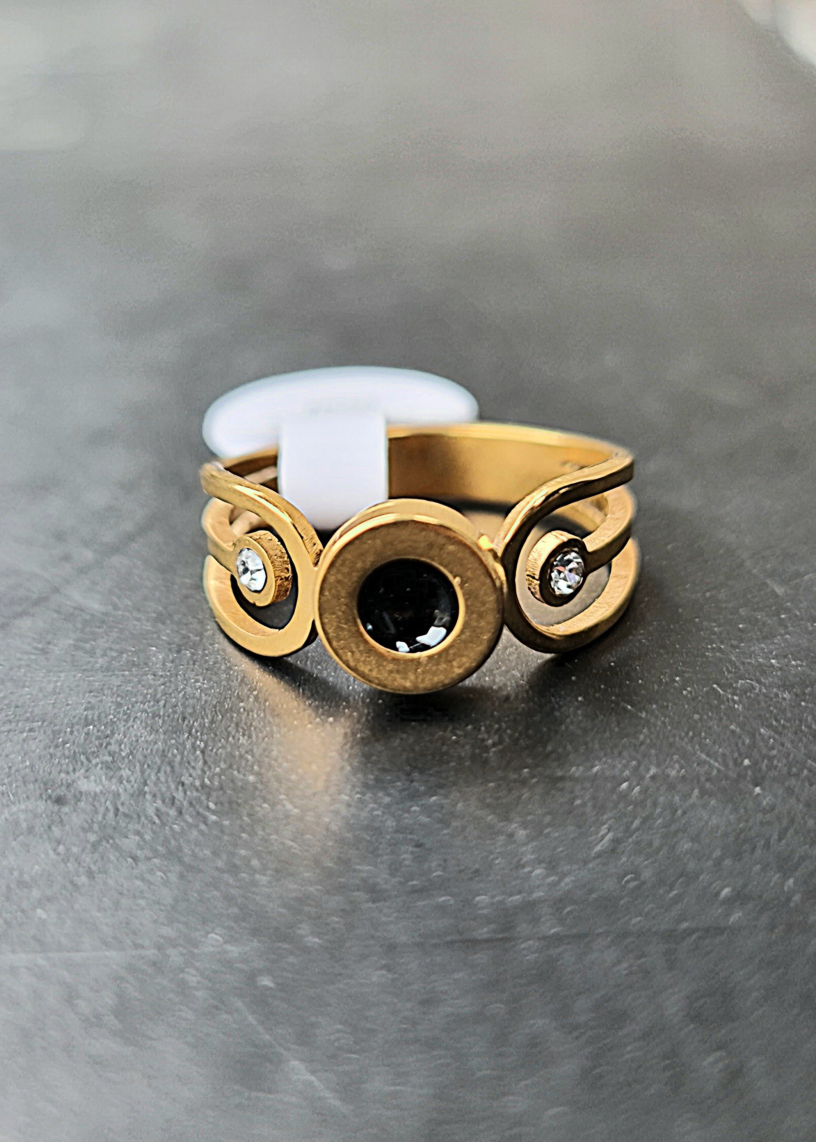 Stainless Steel Gold-Toned Spiral Three dots Ring